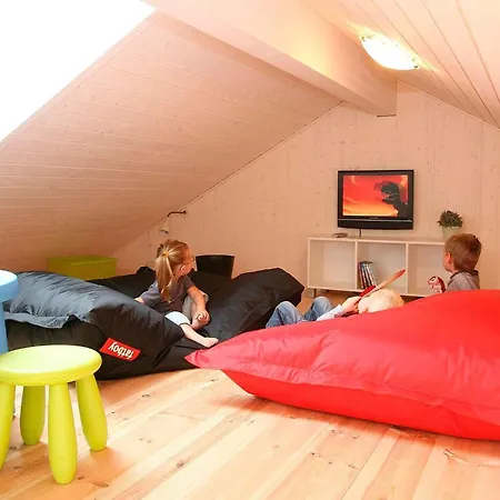 Luxury Pool Retreat - By Traum בית נופש לוקן